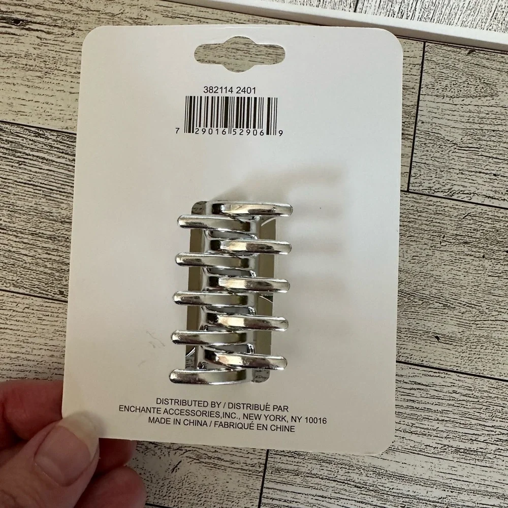 🌵 3/$15 Butterfly silver rhinestone hair clip claw ( see description)